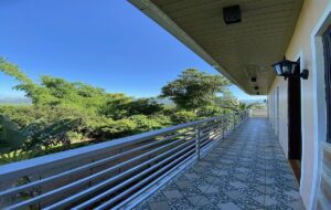 Hollanda Recidencia Homestay balcony view