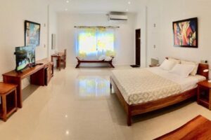 Deluxe King Room at Strutz Art Garden Resort